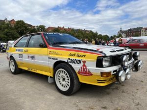 Audi Quattro Rallye Fahrzeug Walter Röhrl