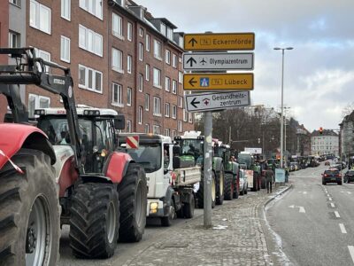 Many tractors and trucks in Kiel city center January 8th, 2024