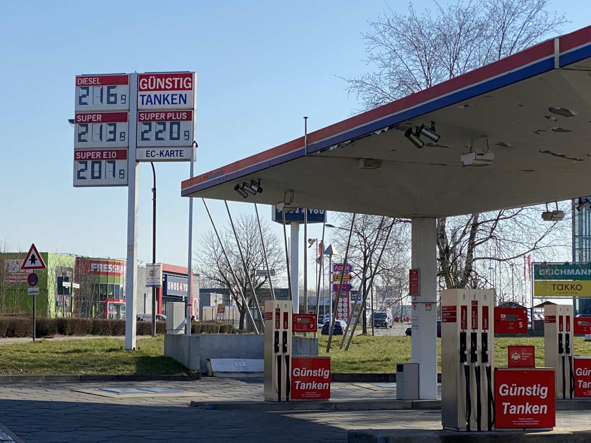 Benzinpreise an der Tankstelle günstig tanken | We love Kiel