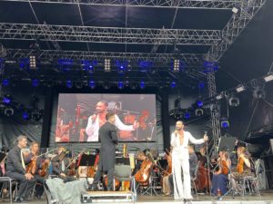 Conchita Wurst und Philharmonisches Orchester Kiel Classic Open Air