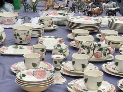 Flea market Kiel crockery and porcelain