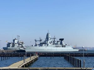 Fregatte Hessen (F 221) in Kiel