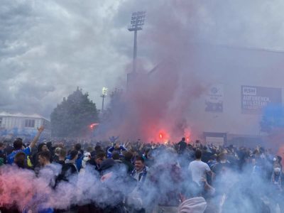 Fans Holsteinstadion Kiel - Darmstadt 23.05.2021