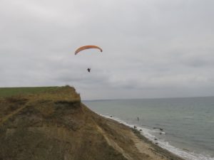 Gleitschirmflieger Steilküste Stohl