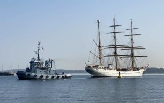 Sail training ship Gorch Fock and tugboat Lütje Hörn (Y 812)