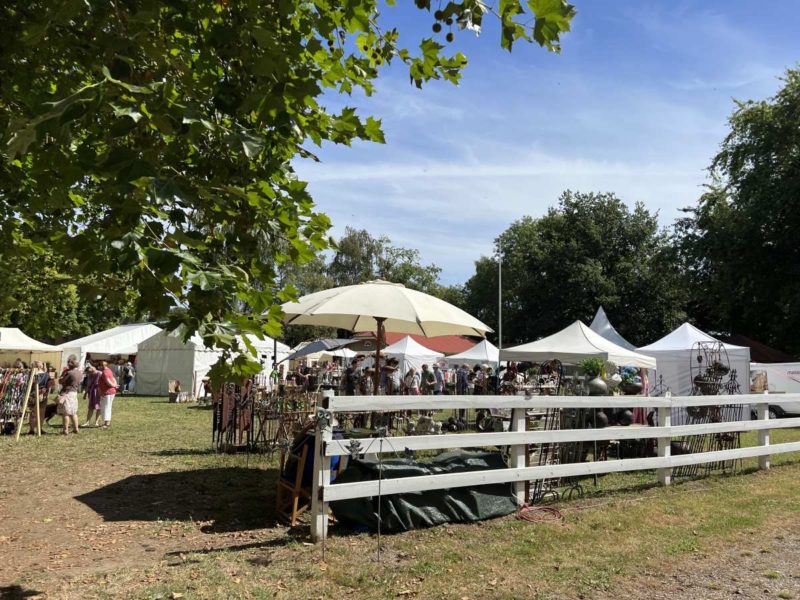 himbeerhof-steinwehr-land-geflüster-garten-deko | We love Kiel