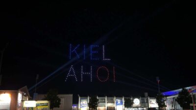 Kiel Ahoi Drohnenshow Fin Bartels Abschied Holstein-Stadion