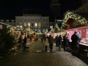 Kieler Weihnachtsdorf 2021 Rathausplatz Kiel