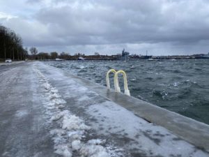 Kieler Förde Hochwasser & Eis Kiellinie Februar 2021