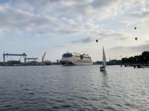 Kreuzfahrtschiff AIDAluna Kiel Ostseekai