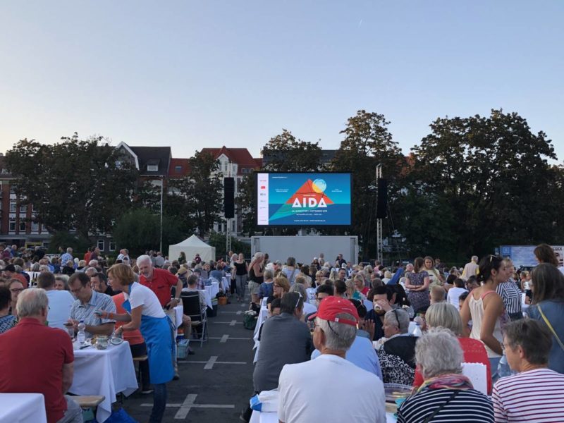 Liveübertragung der Oper "AIDA" von Verdi auf dem Blücherplatz Kiel am 24.08.2019