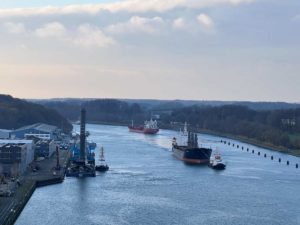 Meri Frachtschiff Nordhafen Schiffe im Kanal