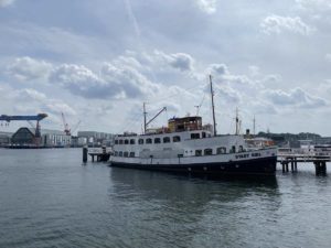 Salonschiff MS Stadt Kiel Seegartenbrücke