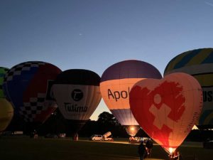 Nordmarksportfeld Heißluftballons Night Glow Kieler Woche