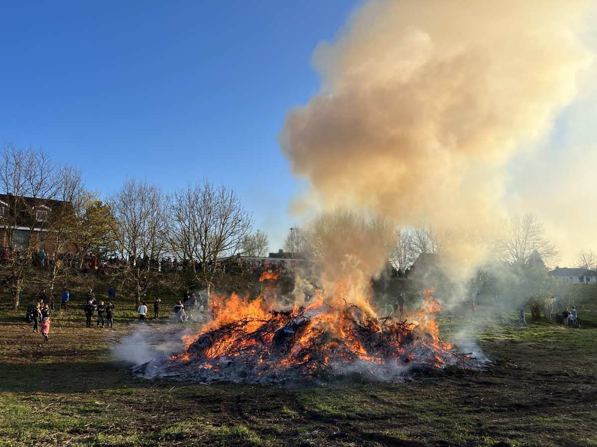 Easter fire in Kiel-Suchsdorf