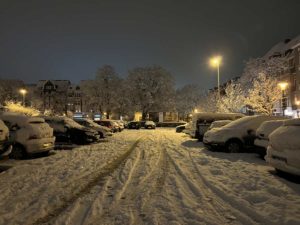 Schnee auf dem Blücher Parkplatz