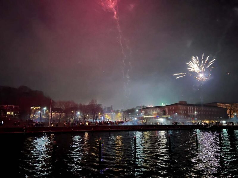 New Year's Eve fireworks Kiel Kiellinie Reventlouwiese