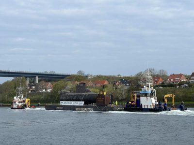 Submarine U 17 in the Kiel Canal