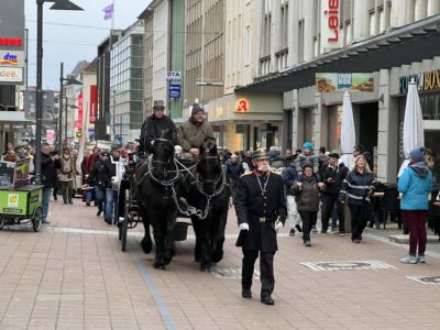 Umzug Asmus Bremer Pferdekutsche Kieler Umschlag 2023 Holstenstraße