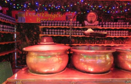 Feuerzangen-Bowle auf dem Kieler Weihnachtsmarkt
