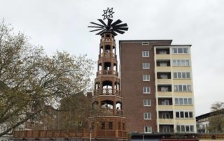 Christmas pyramid Kiel Holtenauer Strasse / Bernhardt-Minetti-Platz